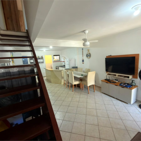 Casa em condomínio à venda com 2 suítes em Palmeiras, Cabo Frio, RJ