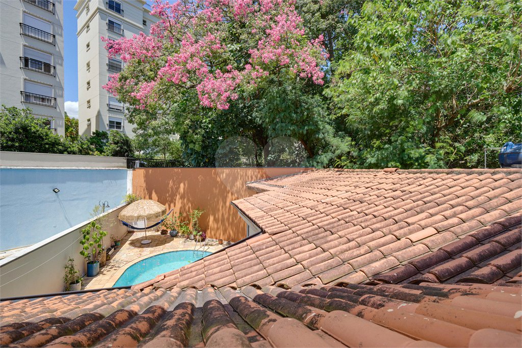 Sobrado à venda com 4 quartos, sendo 2 suítes, em Chácara Santo Antônio (zona Sul), São Paulo, SP