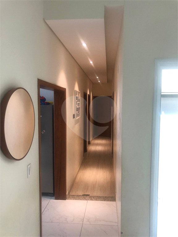 Casa à venda com 4 quartos, sendo 1 suíte, no condomínio Villagio Milano, Sorocaba - SP