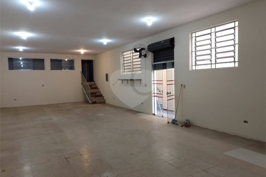 Sobrado à venda com 2 quartos, sendo 1 suíte, em Vila Nova Cachoeirinha, São Paulo, SP