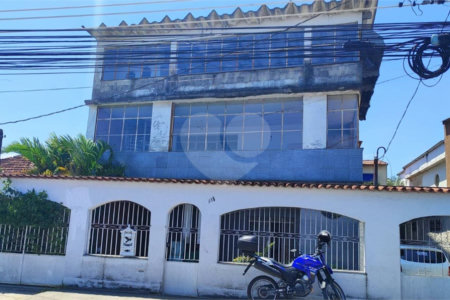 Casa à venda com 3 quartos, sendo 1 suíte, em Santa Cruz, Rio de Janeiro, RJ
