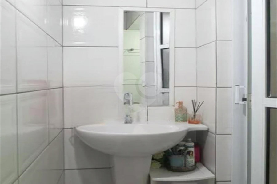 Sobrado à venda com 3 quartos, sendo 1 suíte, em Vila Nova Cachoeirinha, São Paulo, SP