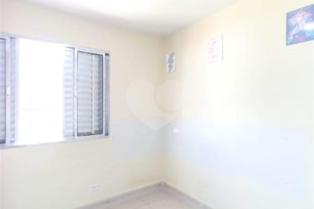 Sobrado à venda com 3 quartos, sendo 1 suíte,  em Vila Constança, São Paulo, SP