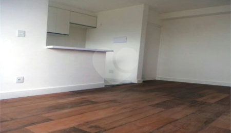 Apartamento à venda com 1 quarto em Cambuci, São Paulo, SP