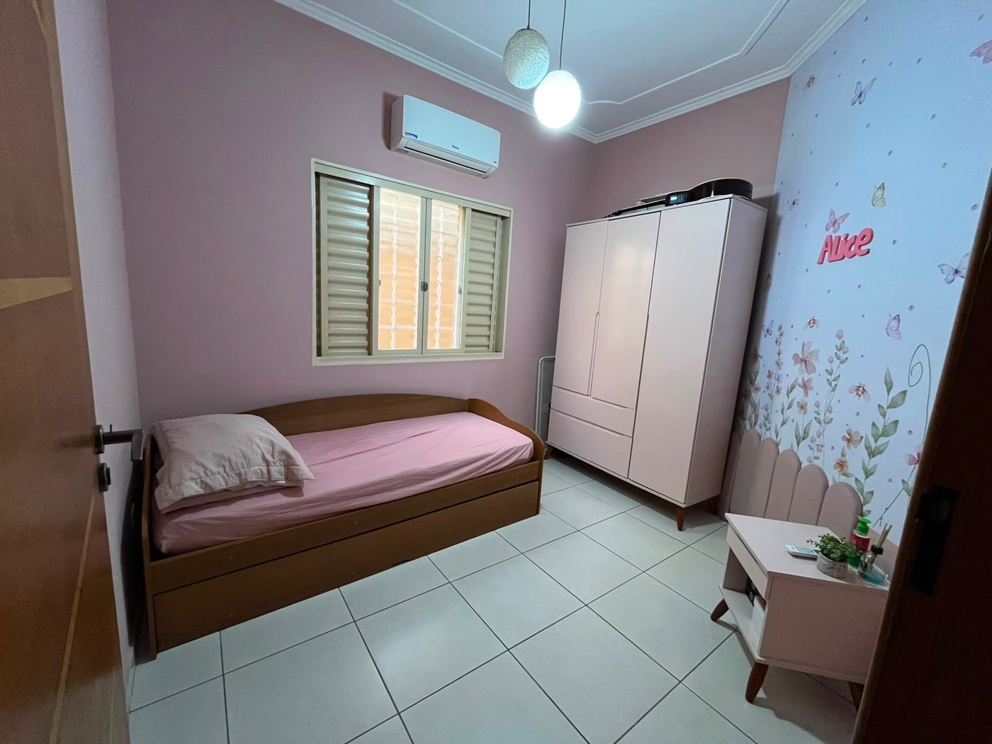 Casa à venda com 4 quartos, sendo 1 suíte,  em Vila Nova, Três Lagoas, MS