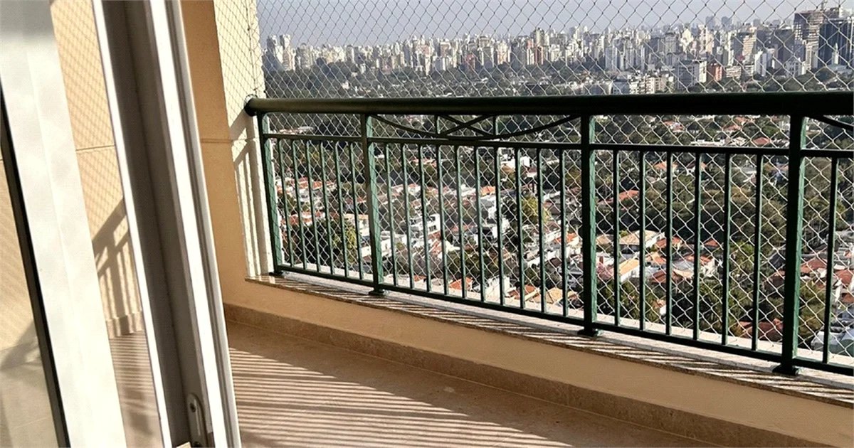 Cobertura Triplex 500M2, 4 suítes, 6 vagas para locação ou venda