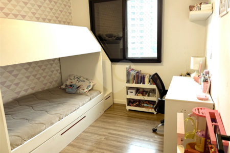 Apartamento à venda com 3 suítes em Campo Belo, São Paulo, SP