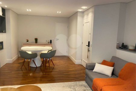 Apartamento à venda com 3 quartos, sendo 1 suíte, em Indianópolis, São Paulo, SP