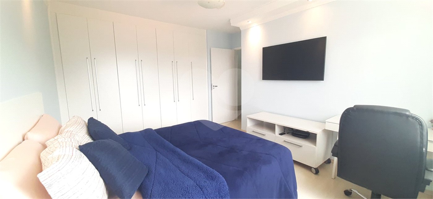 Sobrado à venda com 4 quartos, sendo 2 suítes, em Tucuruvi, São Paulo, SP
