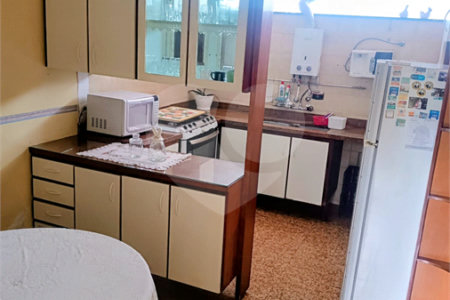 Casa à venda com 5 quartos, sendo 4 suítes, em Jardim Armênia, Mogi das Cruzes, SP