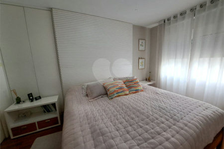 Apartamento à venda com 3 suítes em Campo Belo, São Paulo, SP