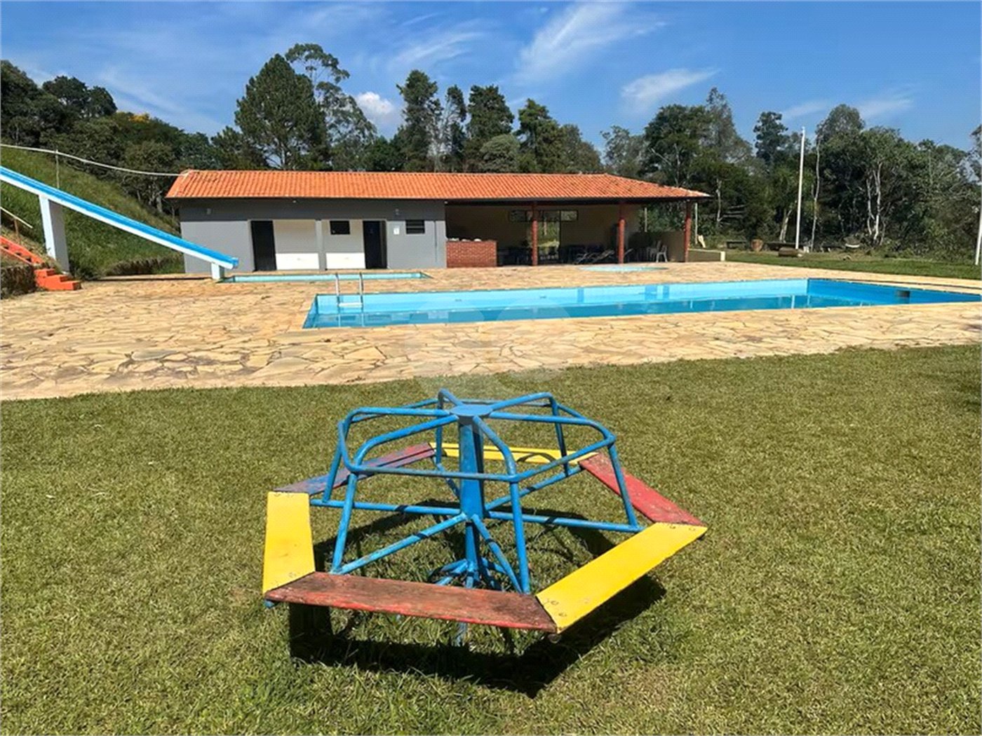 Sítio à venda com 6 quartos, sendo 1 suíte, no Centro (são João Novo), São Roque, SP