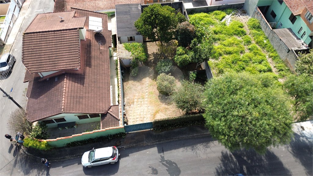 Casa à venda com 3 quartos, sendo 1 suíte, no Centro, Extrema, MG