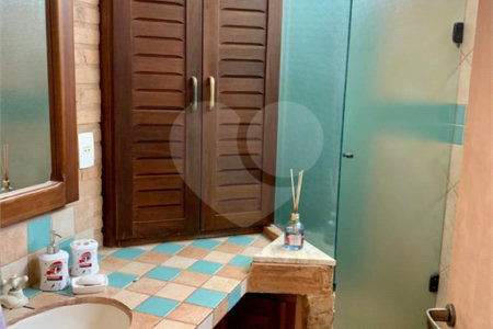 Sobrado à venda com 3 suítes em Vila Velosa, Araraquara, SP
