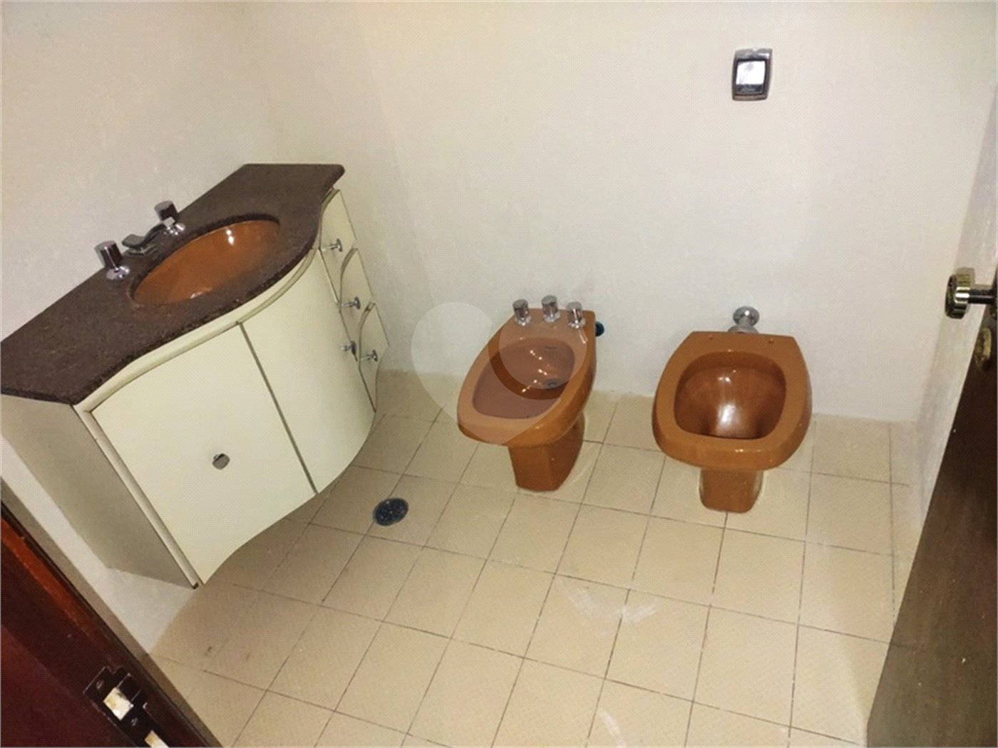 Sobrado à venda ou para alugar com 5 quartos, sendo 3 suítes, em Jardim Franca, São Paulo, SP