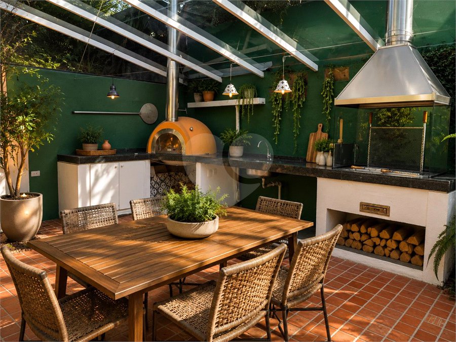 Casa Térrea à venda com 4 quartos, sendo 2 suítes, em Alto da Boa Vista, São Paulo, SP