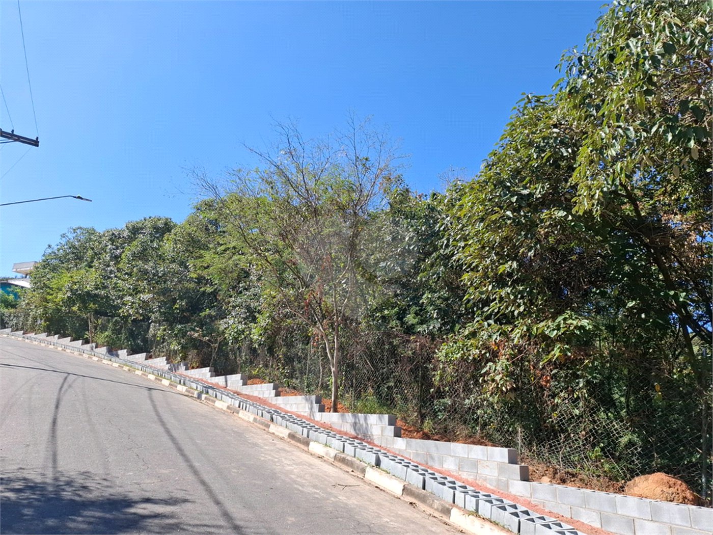 Terreno à venda em Jardim Peri, São Paulo, SP