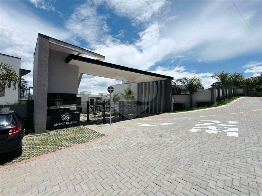 Casa à venda ou para alugar com 3 suítes em Caixa D´água, Vinhedo, SP