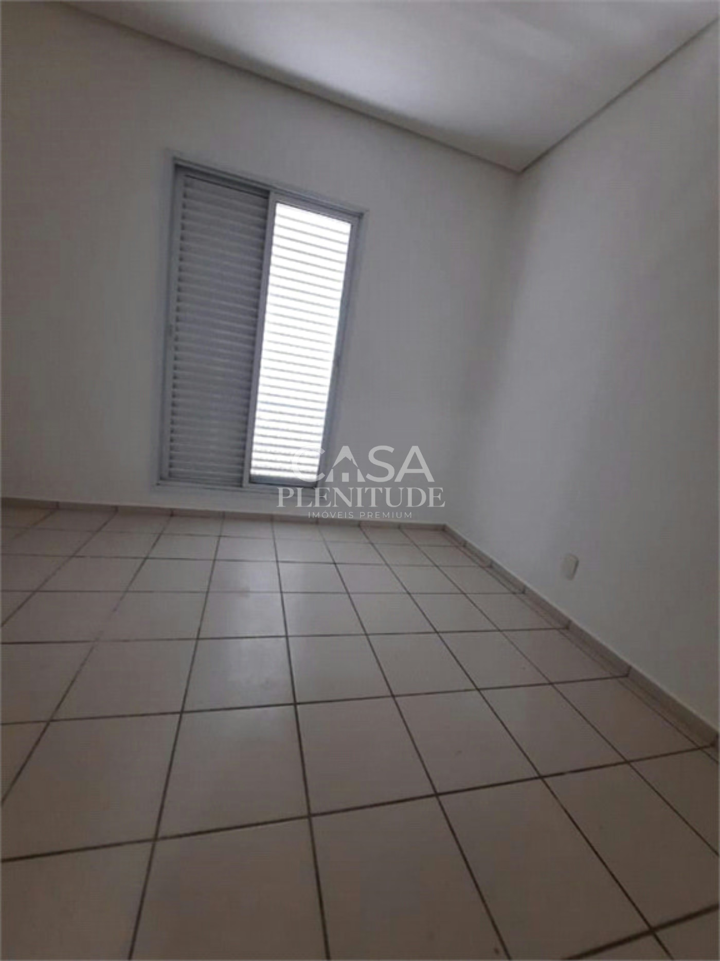 Casa em condomínio à venda com 2 quartos em Jardim Karolyne, Votorantim, SP