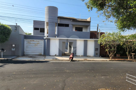 Casa à venda com 5 suítes em Residencial Olivio Benassi, Matão, SP