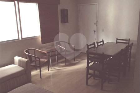 Apartamento à venda com 3 quartos, sendo 1 suíte,  em Pinheiros, São Paulo, SP