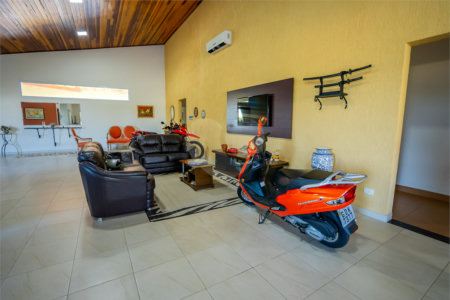 Casa à venda com 3 suítes em Parque Village Castelo, Itu, SP