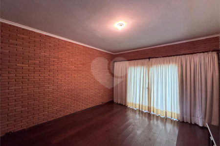 Sobrado à venda com 4 quartos, sendo 3 suítes, em Jardim América, Ribeirão Preto, SP