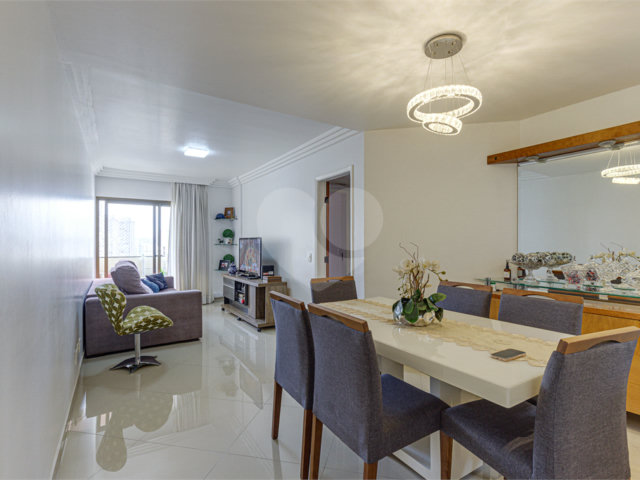 Apartamento à venda com 3 quartos, sendo 1 suíte,  em Alto da Boa Vista, São Paulo, SP