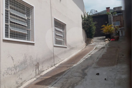 Casa à venda com 2 quartos, sendo 1 suíte, no Centro, Bom Jesus dos Perdões, SP