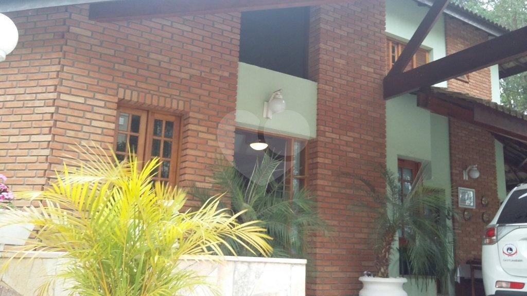 CASA TÉRREA A VENDA NO TREMEMBÉ - 4 SUÍTES E 10 VAGAS DE GARAGEM
