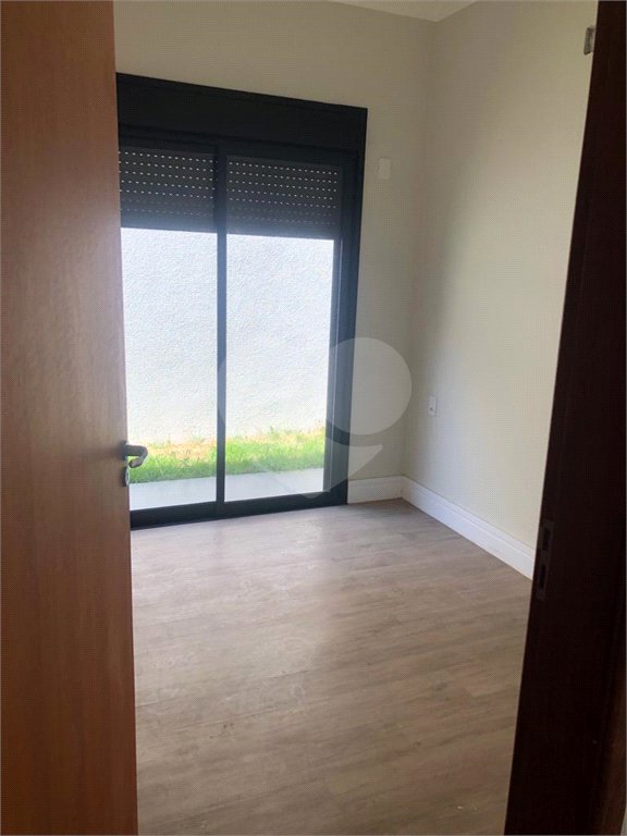 Indaiatuba - Condominio Jardins di Roma - Venda -Locação 0 R$ 10.000,00 mais encargos - condominio - R$ 650,00 - IPTU - R$ 230,00 - Terreno 300ms - construido 170 metros quadrados - Terrea - 3 quartos, uma suíte e uma demi suite , 4 banheiros , piscina - Preparado para água quente até a piscina!!
