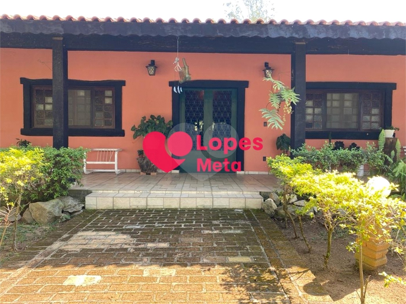 SITIO A VENDA, 33.000,OOM² COM 3 DORMITORIOS 1 SENDO SÚITE, 2 BANHEIROS, BAIRRO BOA VISTA, CAÇAPAVA