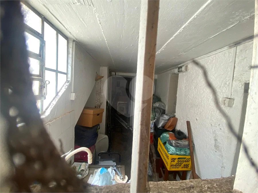 Terreno 10 X 30m,ideal para construtor, com casa principal, mais 3 casas no mesmo terreno e gerando renda, em Perdizes - São Paulo