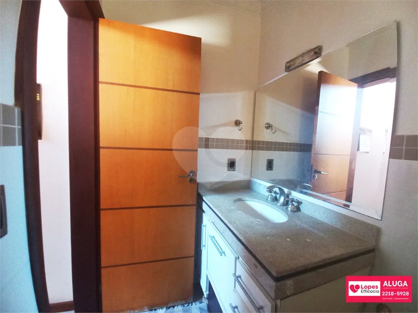 Linda casa com piscina localizada no melhor condomínio de Hortolândia - Green Park.