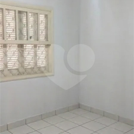 CASA A VENDA COM 125M², 2 DORMITÓRIOS, 1 BANHEIRO, 1 VAGA, TAUBATÉ/SP.