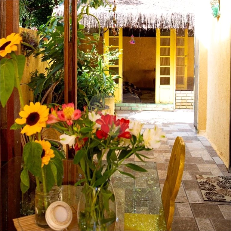 Casa à venda com 3 quartos, sendo 1 suíte,  em Água Espraiada (caucaia do Alto), Cotia, SP