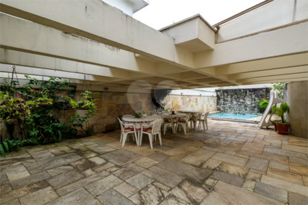 Casa de Vila para alugar com 4 quartos, sendo 1 suíte, em Granja Julieta, São Paulo, SP