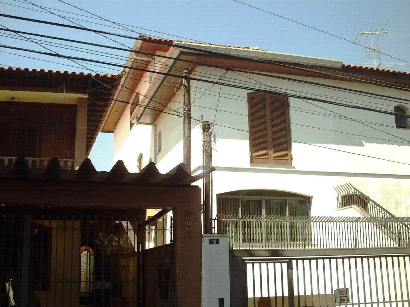 Casa à venda com 4 quartos, sendo 2 suítes, em Jardim Pinheiros, São Paulo, SP