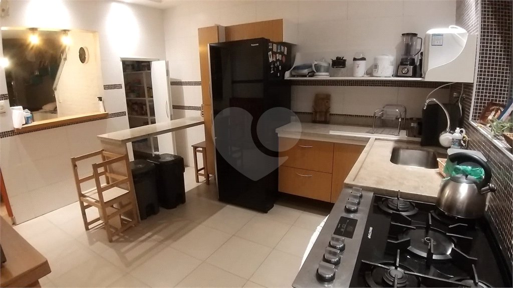 Sobrado à venda com 2 quartos em Vila Gumercindo, São Paulo, SP