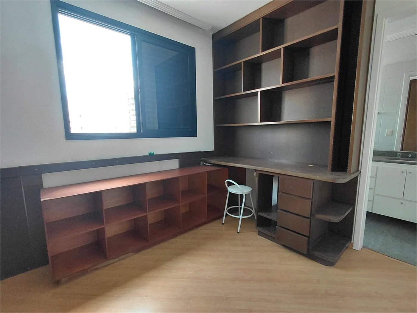 Apartamento à venda com 3 suítes em Vila Romana, São Paulo, SP