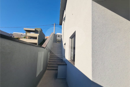 Casa à venda com 3 suítes no condomínio Reserva dos Jatobás, Louveira - SP