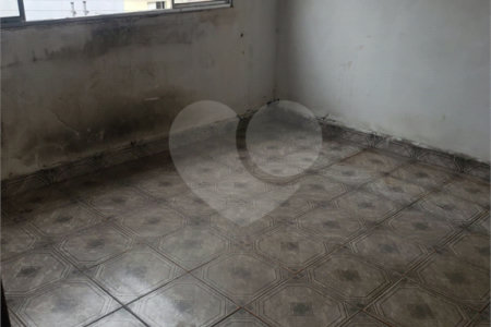 Casa à venda com 3 quartos em Parque Vitória, São Paulo, SP