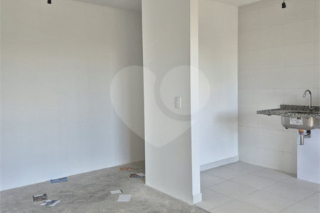 Apartamento à venda com 3 quartos, sendo 1 suíte, em Vila Anastácio, São Paulo, SP