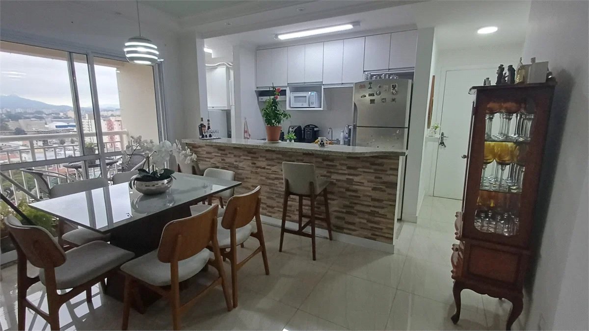 Apartamento à venda com 1 suíte em Km 18, Osasco, SP