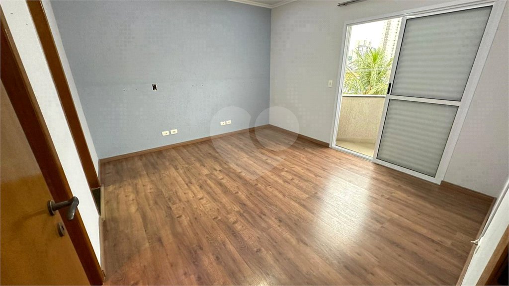 Casa à venda com 4 quartos, sendo 3 suítes, em Vila Galvão, Guarulhos, SP