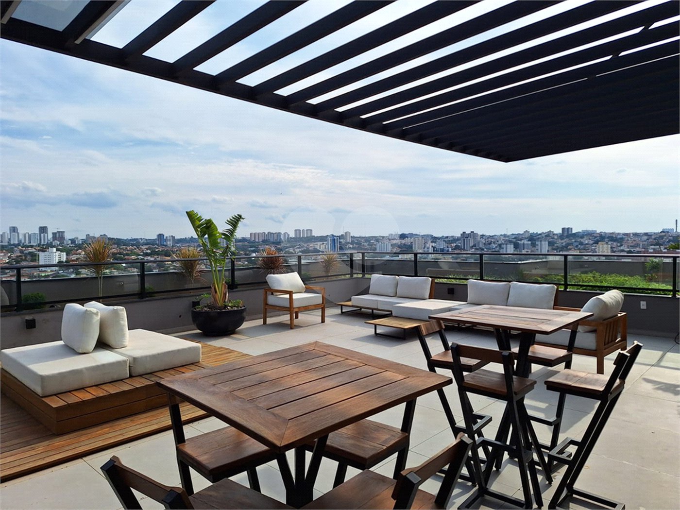 Apartamento à venda com 3 suítes em Jardim Paulistano, Sorocaba, SP
