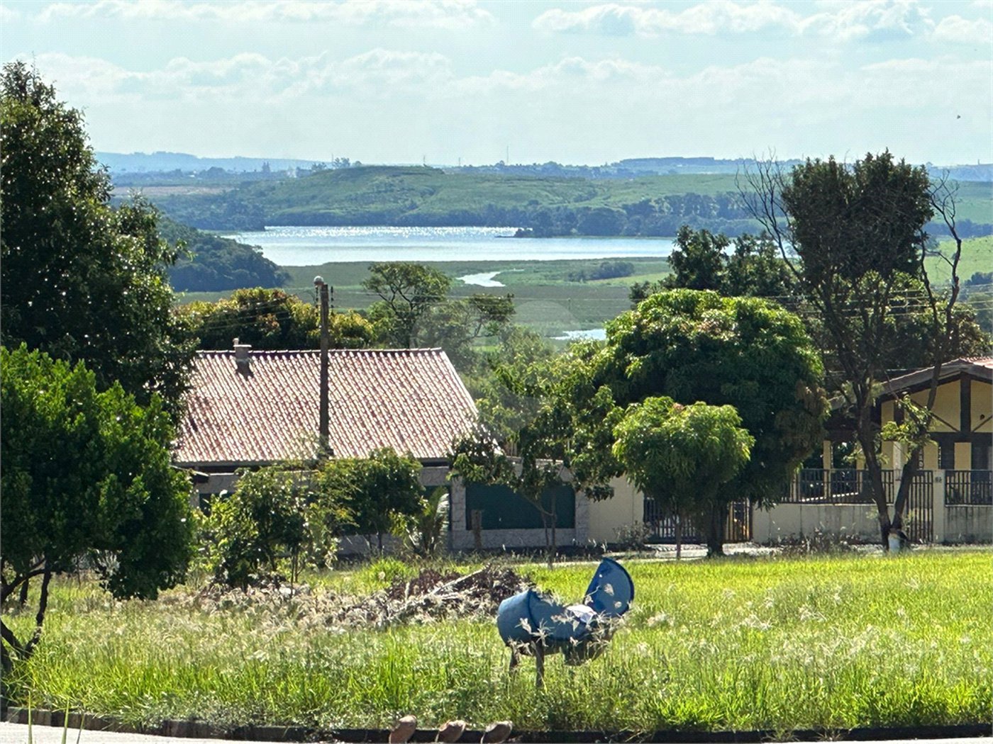 Chácara à venda com 4 quartos em Nova Veneza, Paulínia, SP