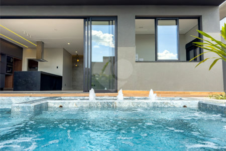 Casa à venda com 3 suítes no condomínio Jardim Vila Paradiso, Indaiatuba - SP