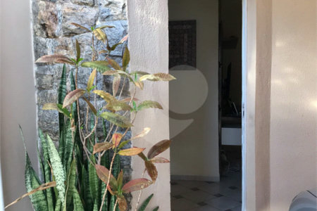 Casa à venda com 3 quartos, sendo 1 suíte, em Jardim Karolyne, Votorantim, SP