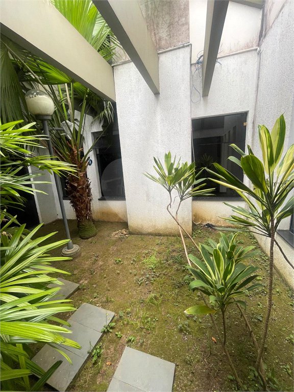 Sobrado à venda com 3 quartos, sendo 1 suíte,  em Jardim Armênia, Mogi das Cruzes, SP